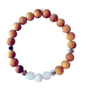 NWT Handmade White Quartz stone with carved wood Bracelet